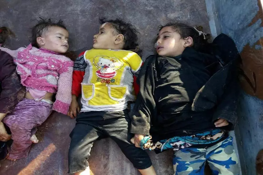 بحجة الإرهاب الكاذبة .... "سارين" الأسد والروس يقتل 80 مدنيا في ريف حماة