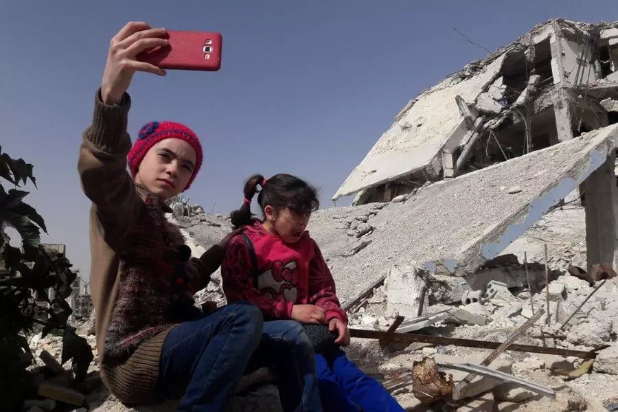 "الشبكة السورية" تُرشح الطفلة إينار لجائزة السلام الدولية للأطفال 2020