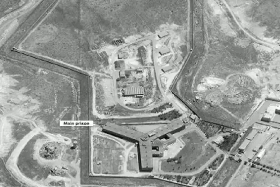 "واشنطن بوست" تكتب قصص عن تعذيب معتقلين في سجون الأسد