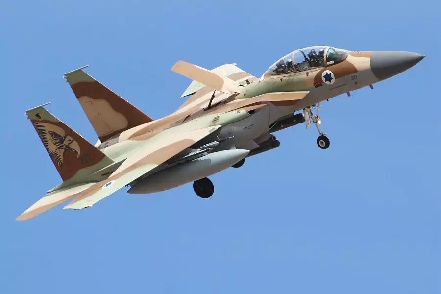 الدفاع الروسية تتهم سلاح الجو الاسرائيلي بتنفيذ غارات على مطار التيفور