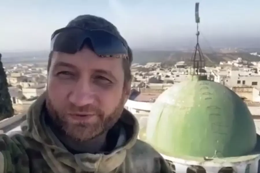 صحفي روسي يتفاخر باحتلال جرجناز وينشر فيديو شامت