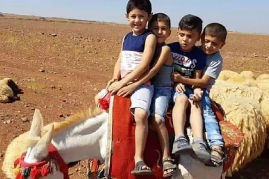 مخلفات قصف النظام العنقودي تقتل ثلاث أطفال بقرية مسعدة شرقي حماة