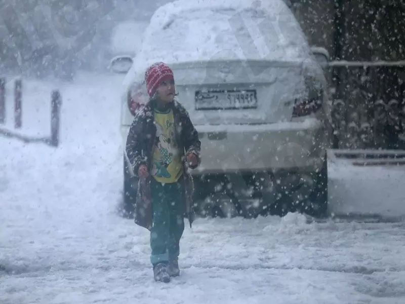 البرد و القصف وشح الدواء .. يخطف حياة 6 أطفال في الغوطة