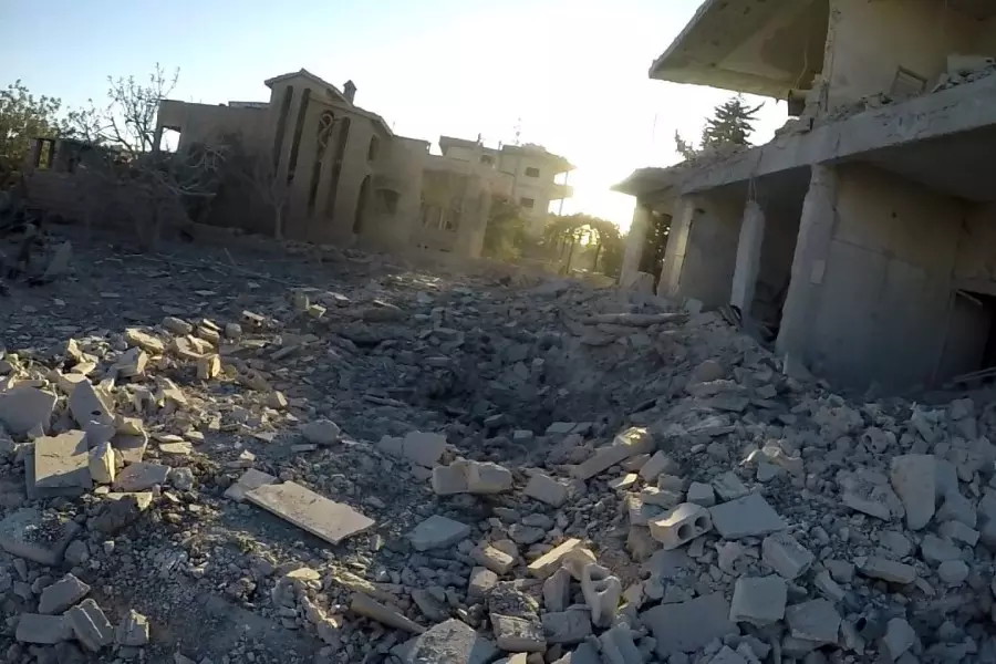 قصف متواصل على ريف إدلب وعصابات الأسد تواصل تعفيش "الهبيط"