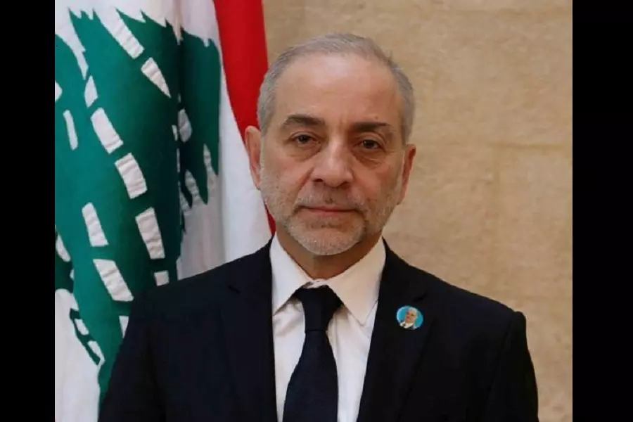 وزير لبناني :: مقتل 20 من اللاجئين العائدين إلى سوريا.. ويطالب وزير الخارجية بإدانة تدخل حزب الله