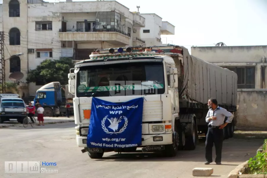 بعد أسبوع دام .. الأمم المتحدة تدخل قافلة مساعدات إلى حي “الوعر“ المحاصر