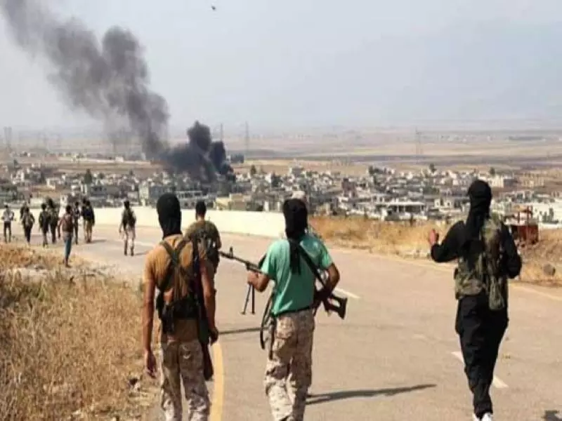 الثوار يستعيدون قرية من تنظيم الدولة ويقتلون قياديا بـ "قسد" في هجوم على قرية عين دقنة