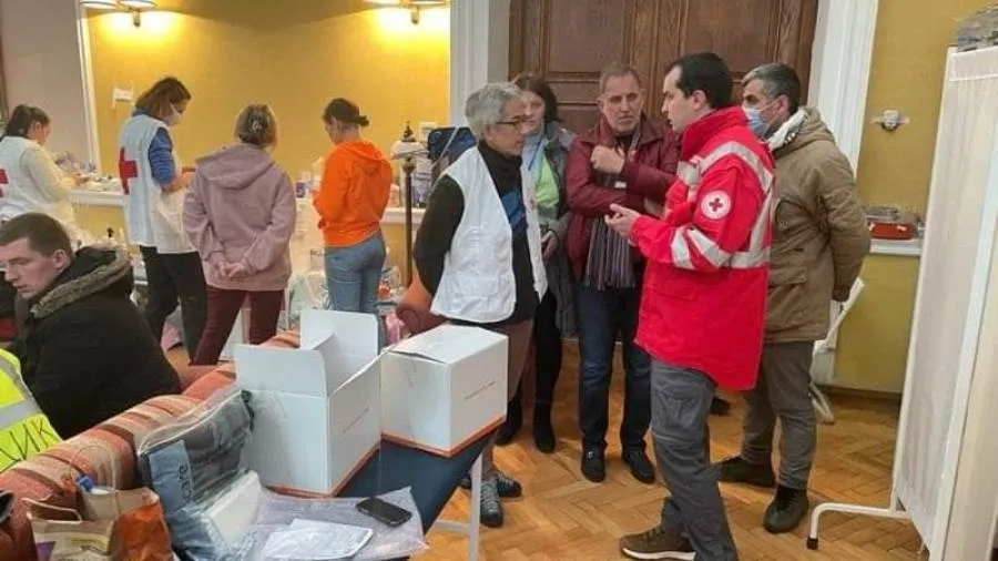 "تايم" الأمريكية: أطباء سوريون دربوا كوادر طبية أوكرانية على الإسعافات