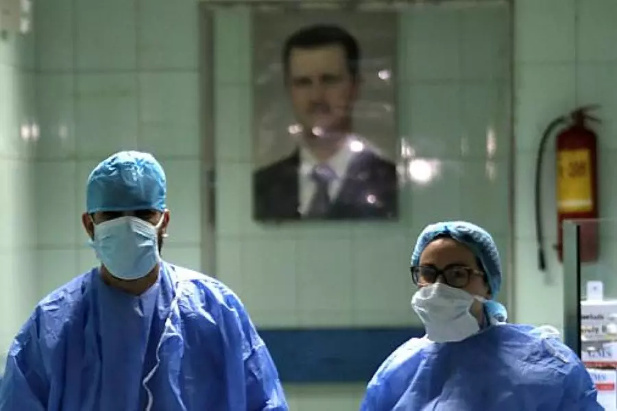 موقع موالي يُكذب داخلية الأسد ويكشف عن اعتداء طبيب على مريض محجور في "المزة"