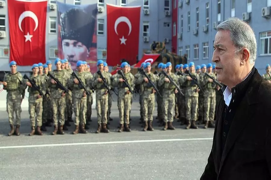 وزير الدفاع التركي يؤكد جاهزية قوات بلاده لشن عملية عسكرية في منبج وشرقي الفرات