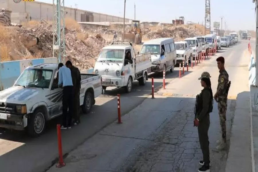 مخاوف من احتجاز "ب ي د" لعشرات السيارات لأهالي منطقة "نبع السلام"