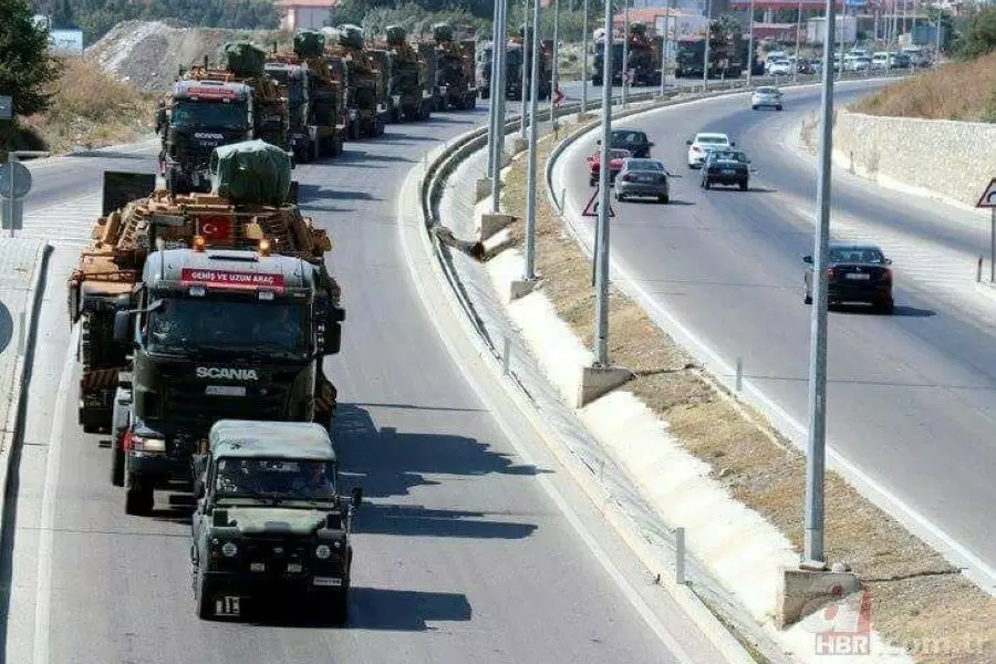 تعزيزات عسكرية تركية تتضمن دبابات تصل الحدود مع سوريا