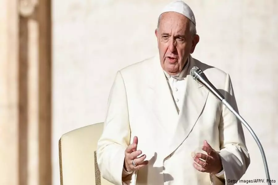البابا فرنسيس مصلياً "من أجل سوريا الحبيبة الشهيدة" يدعو لاحترام القانون الإنساني بإدلب