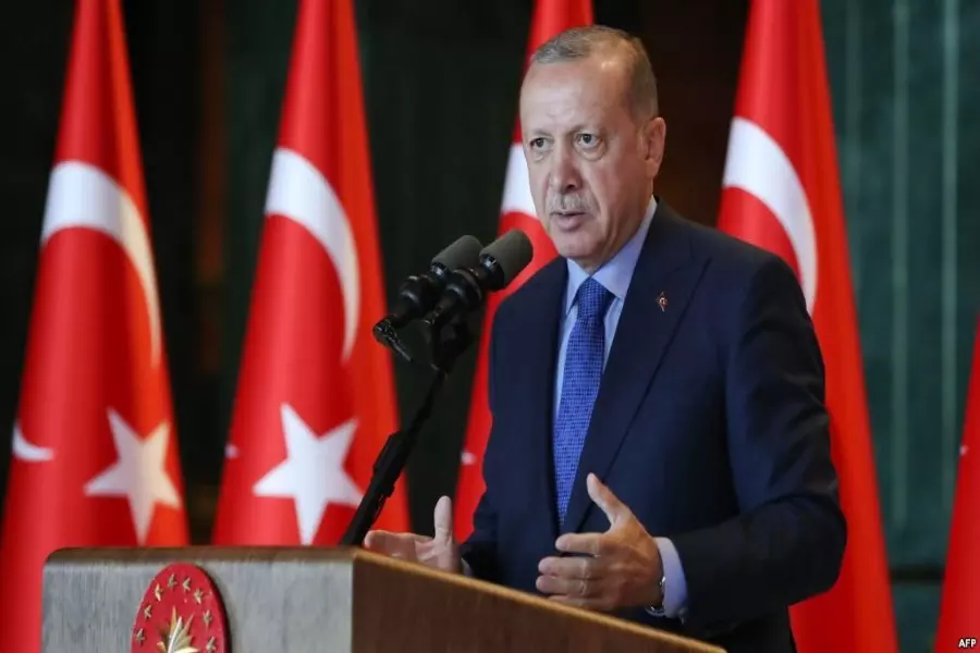 أردوغان ينتقد موقف رئيس بلدية من السوريين ويؤكد مواصلة دعم الحكومة لـ 4 ميلون سوري في تركيا