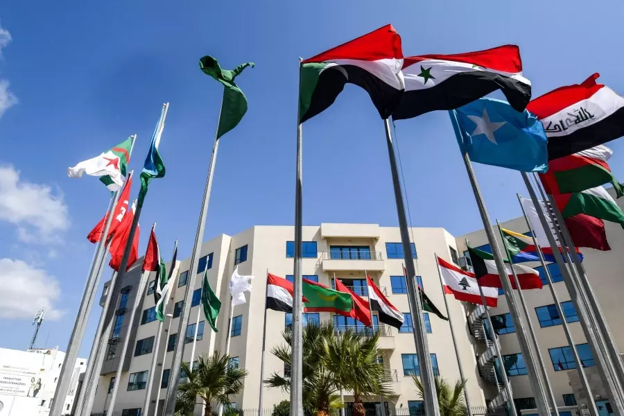 القمة العربية بدورتها الثلاثين تبدأ أعمالها في تونس بغياب نصف القادة العرب