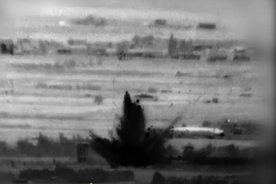 بالفيديو ... الاحتلال الإسرائيلي يوثق هجمات على مواقع ميليشيات الأسد وإيران