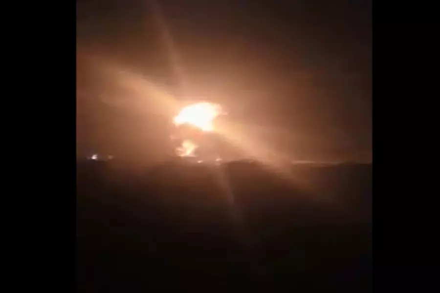 طائرات مجهولة تقصف حراقات النفط في ريف حلب