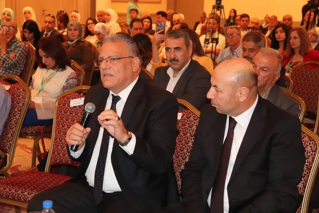 "قطنا" يستجدي إيران لتأمين الأسمدة .. خبير موالٍ: "الزراعة احتضرت وانتهى الأمر"