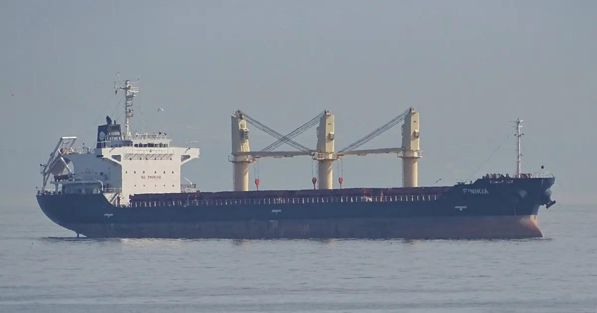 مذكرة دبلوماسية تطالب بيروت بمنع رسو سفينة شحن سورية تحمل حبوب أوكرانية "مسروقة"