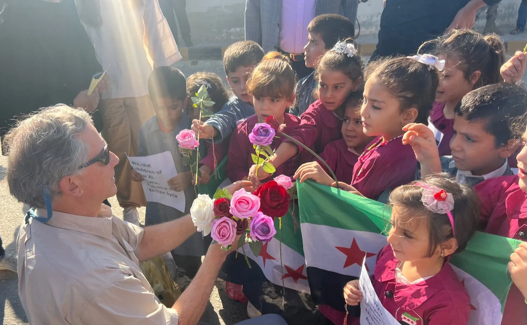 لـ "مخاوف أمنية".. صحيفة أمريكية توضح سبب تعليق زيارة وفد الكونغرس لشمالي حلب