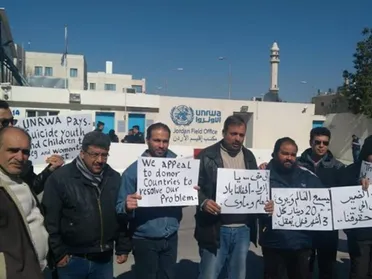 فلسطينيو سوريا في الأردن يتهمون الأونروا بتجاهل معاناتهم والمماطلة بصرف مساعداتها