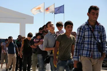 قبرص تبدأ إجراءاتها ضد اللاجئين وتنوي ترحيل فئتين من السورين إلى بلادهم
