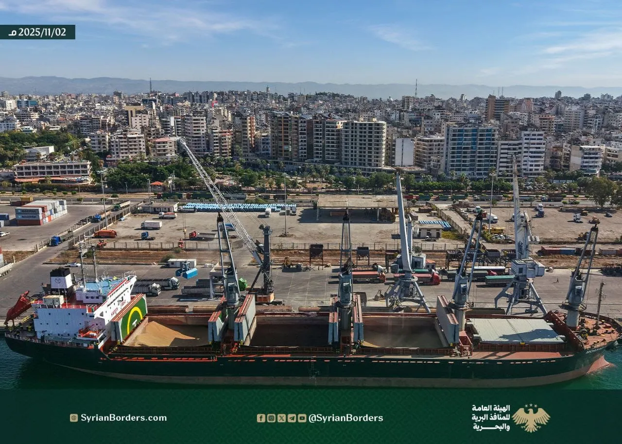 وصول باخرة تحمل 23.5 ألف طن من القمح إلى مرفأ اللاذقية