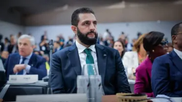 الخزانة الأميركية تشطب اسم الرئيس "الشرع" من قوائم الإرهاب