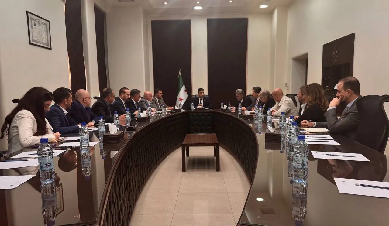 وزارة الصحة تبحث تطوير الصناعة الدوائية في سوريا