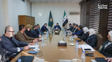 الرئيس الشرع يزور مصرف سوريا المركزي ويؤكد على تطوير القطاع المصرفي