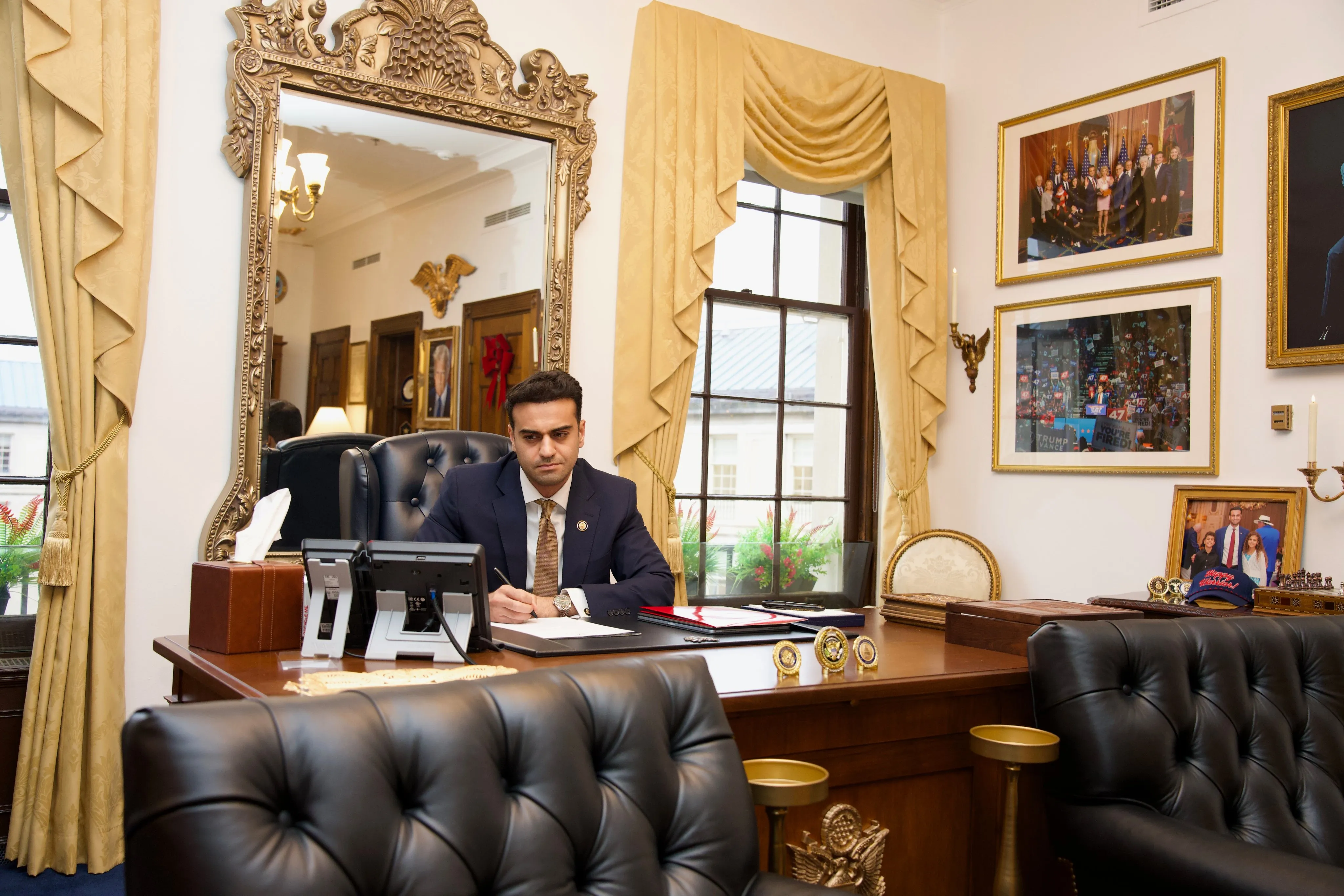 النائب الأميركي إبراهيم حمادة يجري اتصال مع مظلوم عبدي ويهنئه