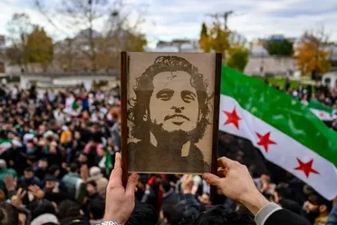 غضب واسع على مواقع التواصل بعد انتشار فيديو يسيء للشهيد عبد الباسط الساروت