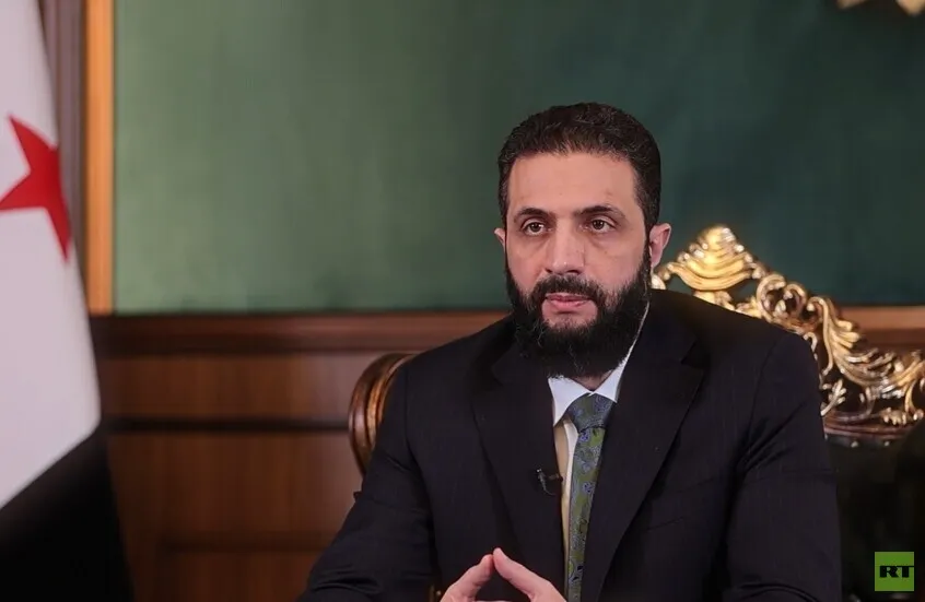 "الشرع" يهنئ السوريين بذكرى "ردع العدوان" ويدعو للتأكيد على الوحدة الوطنية في الساحات