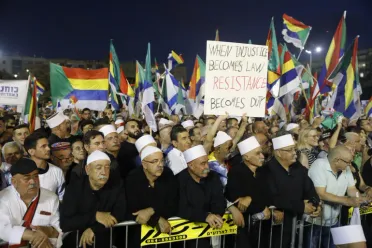 كاتب فرنسي: إسرائيل تبني نفوذها عبر استخدام الأقليات لزعزعة استقرار محيطها