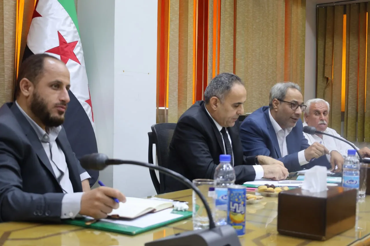 وزير الزراعة يبحث آليات تنفيذ مشروع "القرض الحسن" لدعم القمح