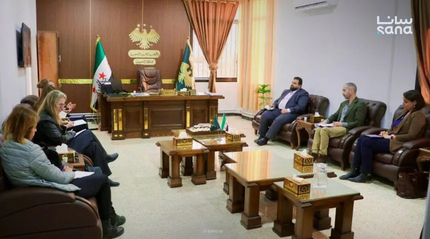 محافظ السويداء يبحث مع لجنة التحقيق الدولية تفاصيل عملها ونتائج جولتها الميدانية