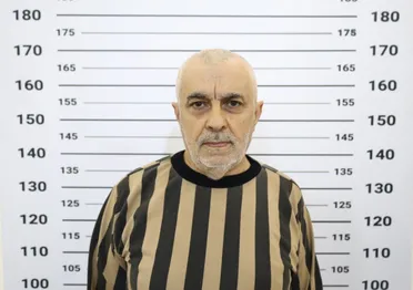 شارك في اقتراح استخدام البراميل المتفجرة.. القبض على عميد طيار بريف اللاذقية