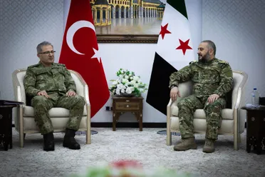 لقاء سوري – تركي رفيع المستوى… والدفاع التركية تؤكد: لا عمليات عسكرية جديدة في سوريا
