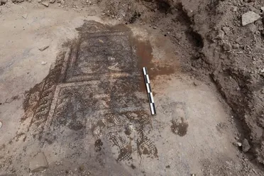 المديرية العامة للآثار تعلن العثور على بقايا فسيفساء ورسوم فريسكو بريف دمشق