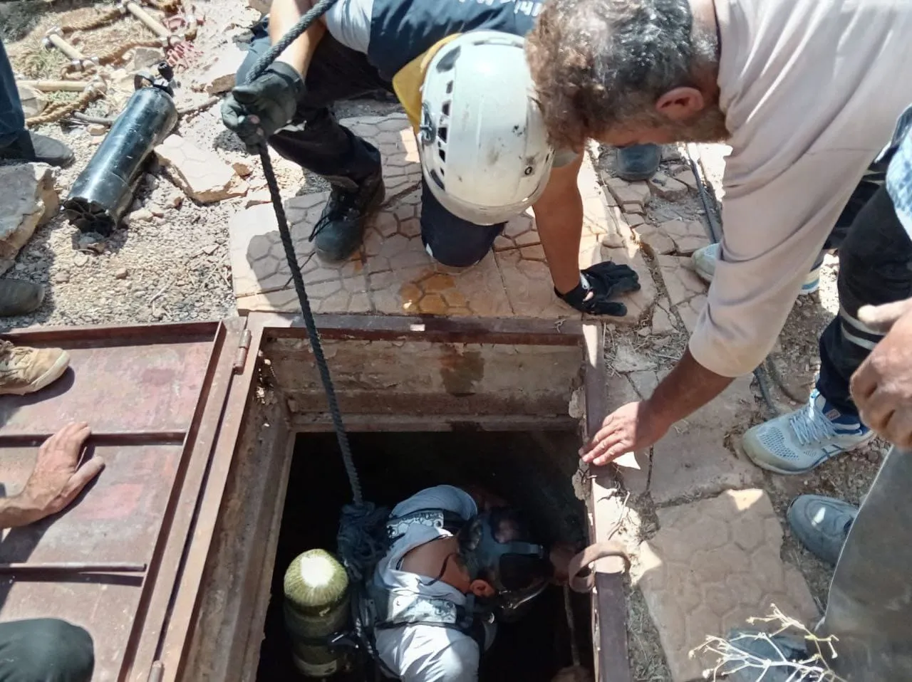 "لنغلقها ونحمي أطفالنا".. الدفاع المدني يطلق حملة توعوية للحد من حوادث الآبار المكشوفة 