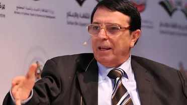 وفاة "رياض نعسان آغا" وزير الثقافة السوري الأسبق بعد صراع مع المرض