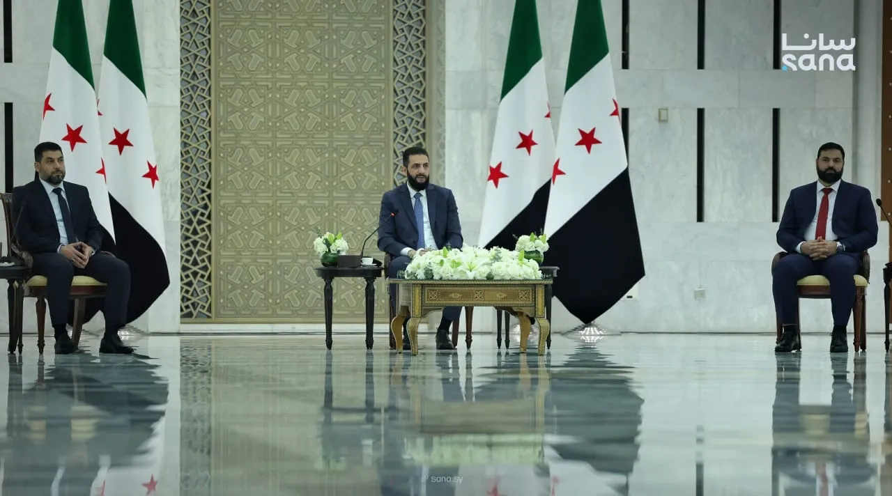 الرئيس الشرع أمام وجهاء وأعيان الساحل: رؤية شاملة لإعادة البناء وترسيخ الاستقرار