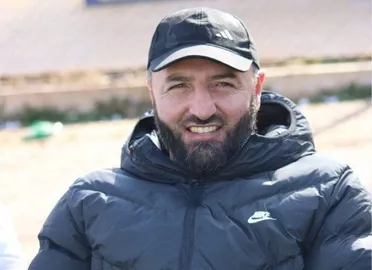 القبض على عماد أبو زريق عقب خروجه من مباراة في درعا