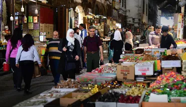 تحسّن الليرة دون أثر في الأسواق.. الأسعار تواصل ارتفاعها رغم تراجع الدولار