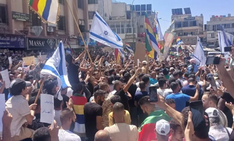 الواشنطن بوست: إسرائيل سلّحت وموّلت الدروز ونسّقت مع “قسد” لإعاقة توحيد سوريا