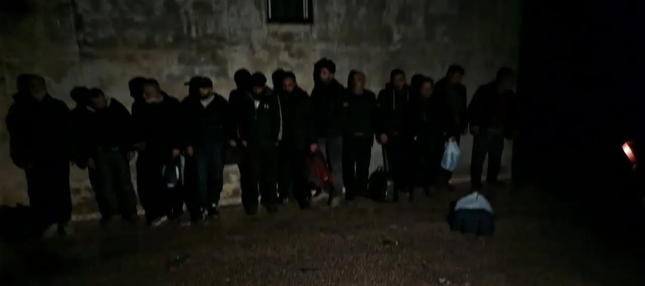 حرس الحدود يضبط مجموعة من فلول النظام على الحدود مع لبنان