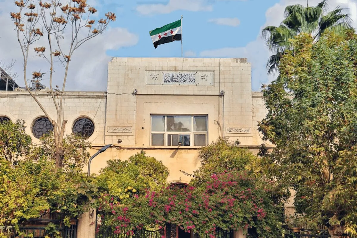 بينها رفع سقف العلاج.. إجراءات لتحسين التأمين الصحي للعاملين في الدولة السورية