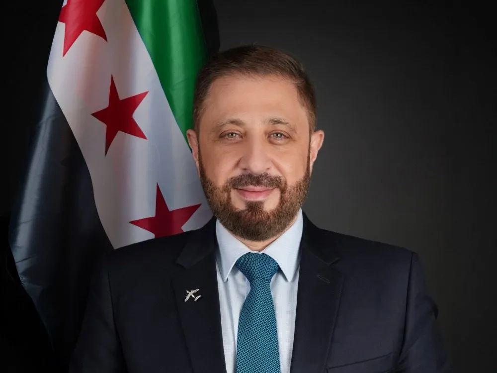 مرسوم رئاسي بتعيين عمر هشام الحصري رئيساً للطيران المدني بمرتبة وزير