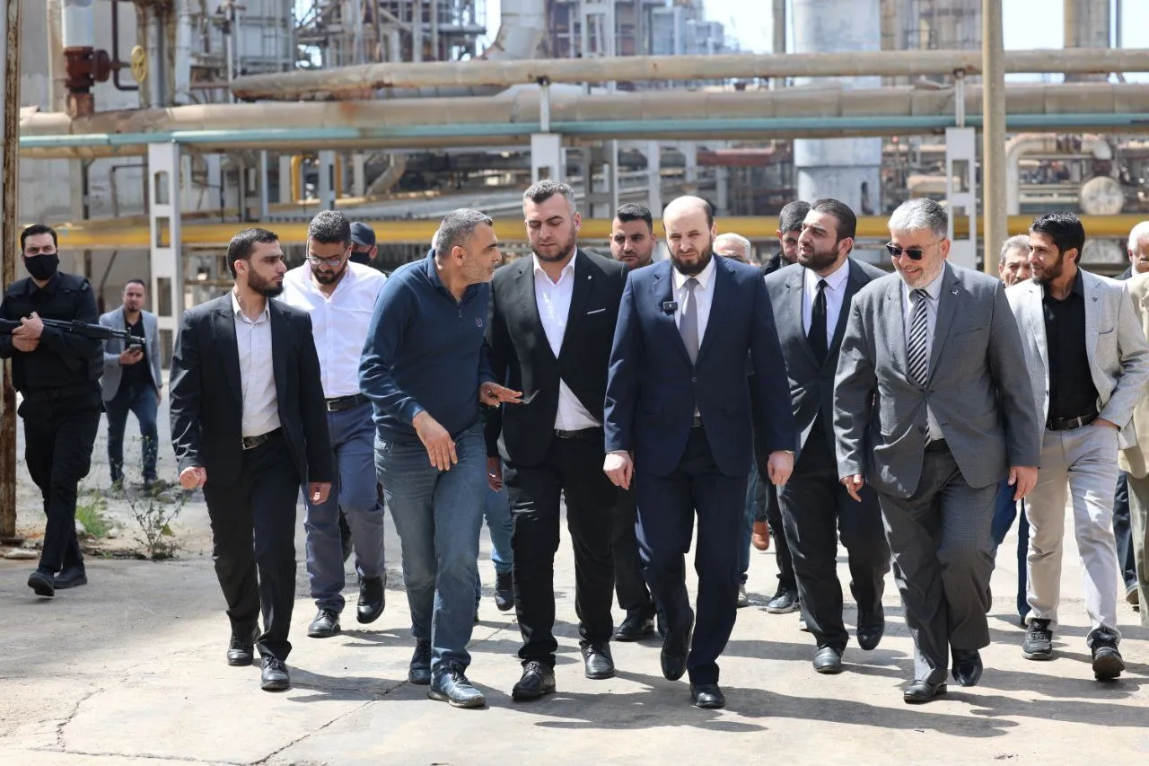 بعد توقف دام 4 أشهر.. إعادة تشغيل مصفاة بانياس وسط وعود بتأمين احتياجات السوق