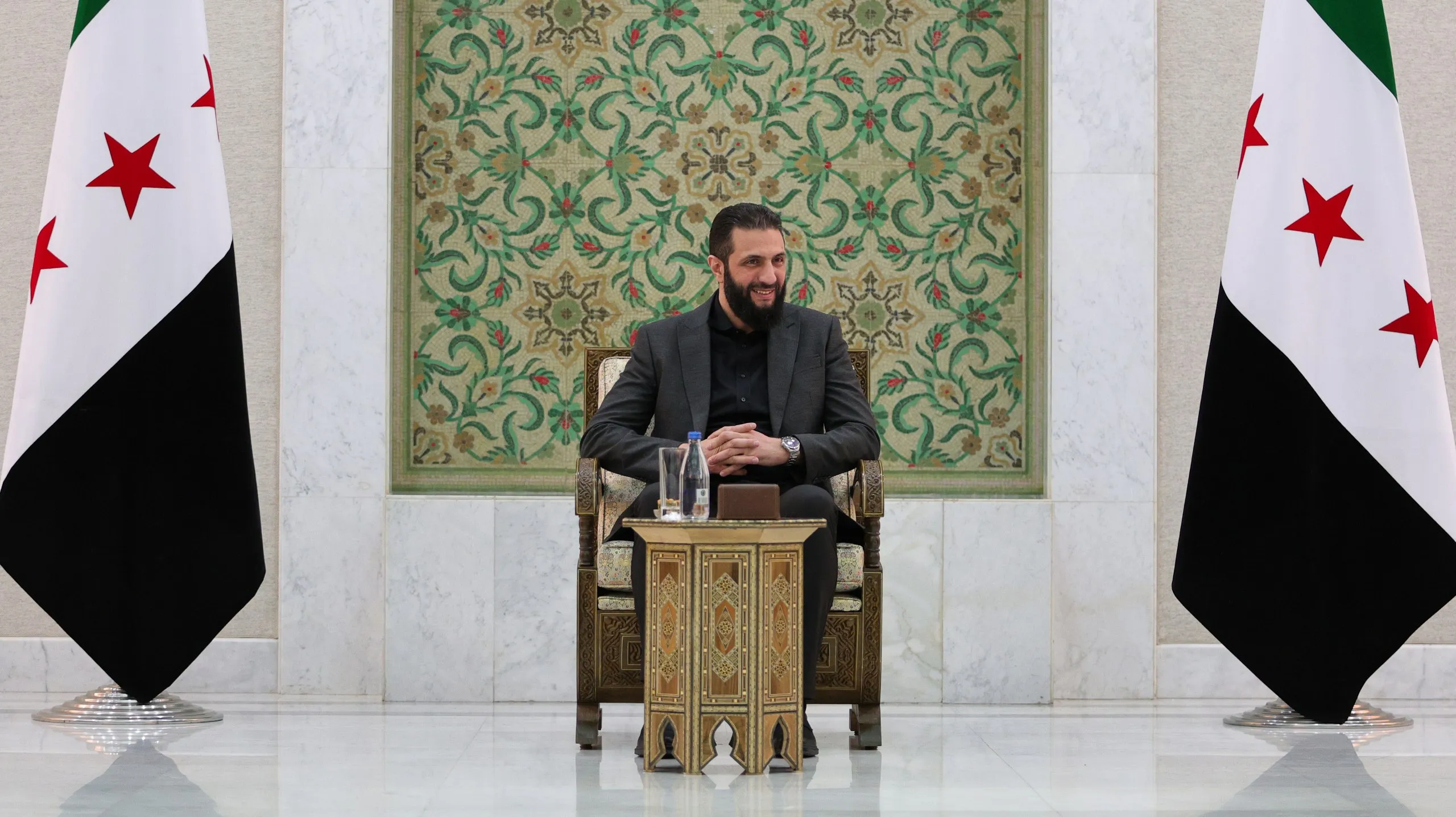 فراس طلاس: "الشرع" يقود سفينة مثقوبة دمّرها الأسد.. وعلينا دعمه لإنقاذ سوريا